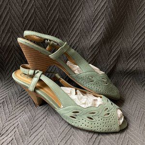 Seychelles Slingback Peep Toe Pump - Seafoam Green Size 8.5